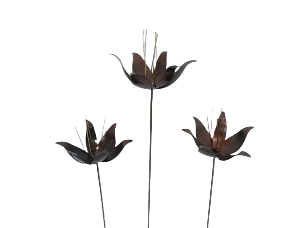 Metal lily on 1m Stick - Set of 3 - Bronze